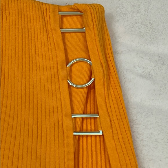 NWT Sandro Assiya Halter Bodysuit & Bussy Skort w/ Small Seam Rip & Mark on Back - Picture 9 of 16